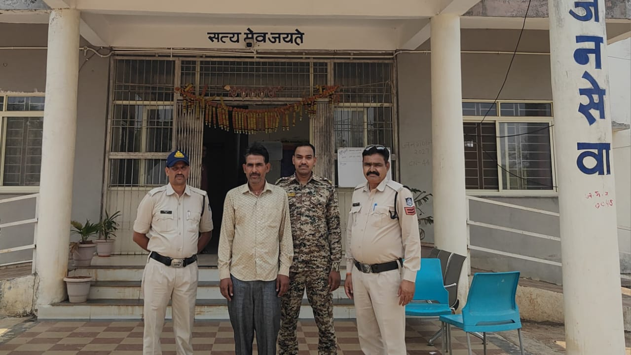 SHIVPURI NEWS-तेन्दुआ पुलिस ने दो मामलों में फरार स्थाई वारंटी खुमान यादव को दबोचा