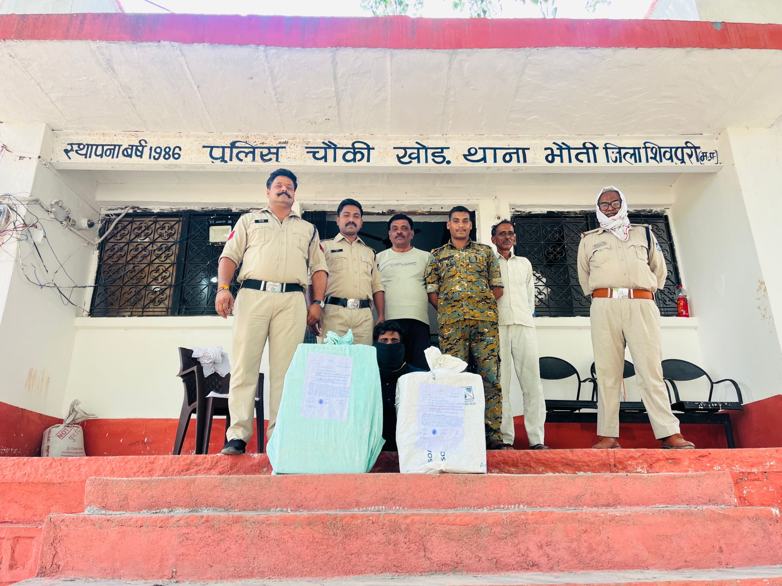 खोड़ चौकी पुलिस ने 35 हजार की अवैध शराब के साथ युवक को किया गिरफ्तार